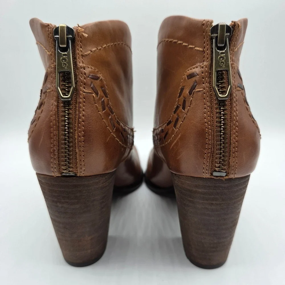 UGG Charlotte Brown Leather Whipstitch Western Ankle Boots Back Zip Block Heel